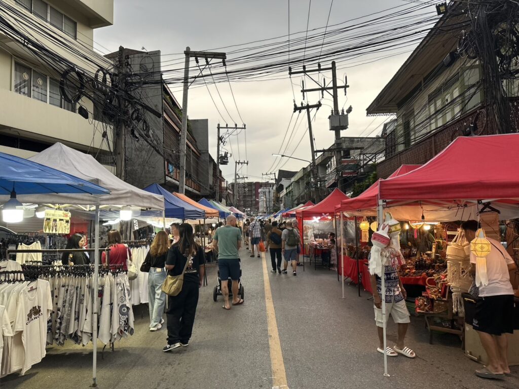 ถนนคนเดินวัวลาย
